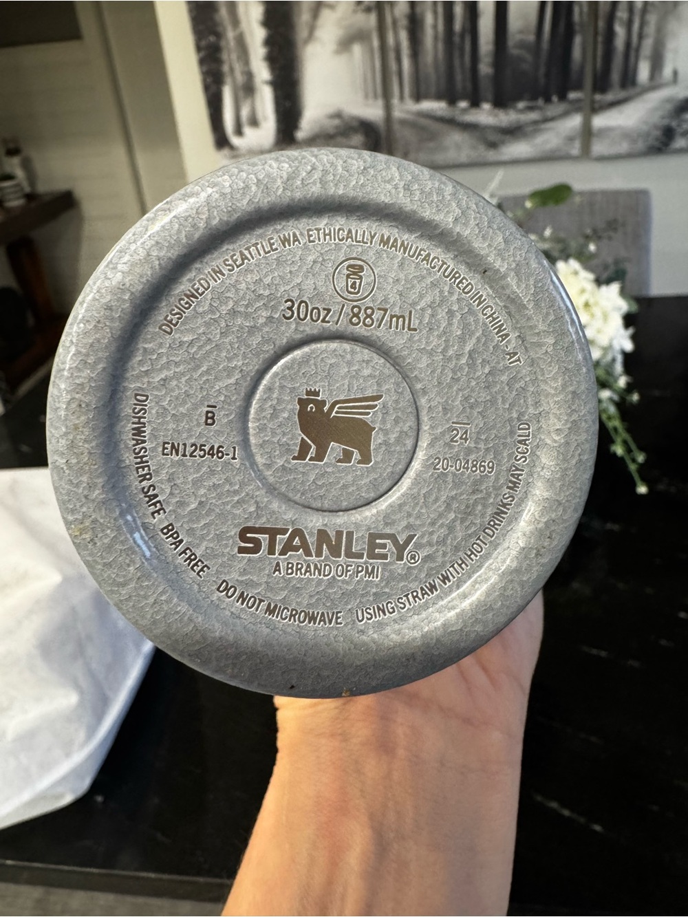 Stanley Light Gray Insulated Travel Tumbler with Handle and Straw - Picture 4 of 10